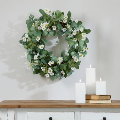 Image showing  Mini Daisy and Foliage Wreath 22 in. D