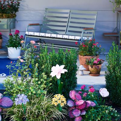 Image showing  30 in. Solar Metal Lily Flower Stake, Pink