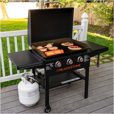 Image showing 6 th Blackstone Griddle Original 28 in. XL Omnivore with hood