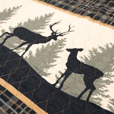 Image showing  Deer Walk Quilt Set