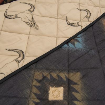 Image showing  Phoenix Quilt Set