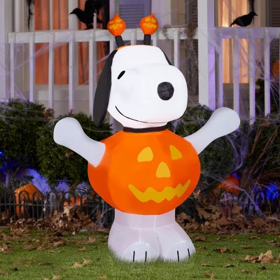 Image showing Airblown-Snoopy in Pumpkin Outfit