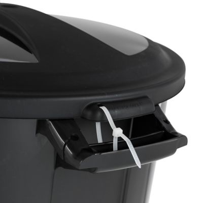 Image showing  32 gal. Injection Molded Trashcan with Lid