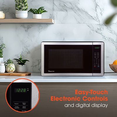 Image showing 6 th Magic Chef 0.9-cu. ft. 900 Watt Countertop Microwave in Stainless Steel