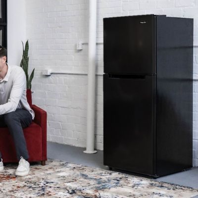 Image showing 7 th Magic Chef 10.1-cu. ft. Refrigerator with Top Freezer in Platinum Steel