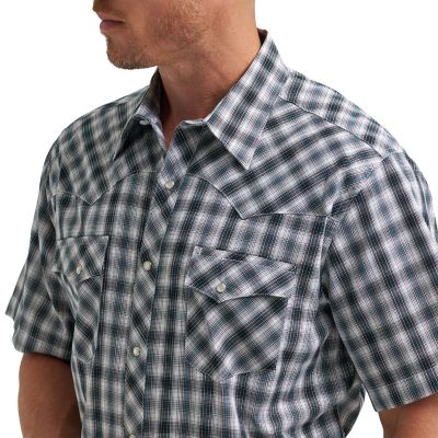Image showing  Men's Wrancher Short-Sleeve Plaid Shirt