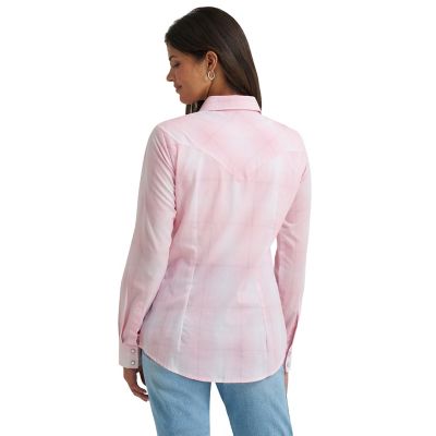 Image showing 2 th Wrangler Women's Retro Long Sleeve Snap Shirt