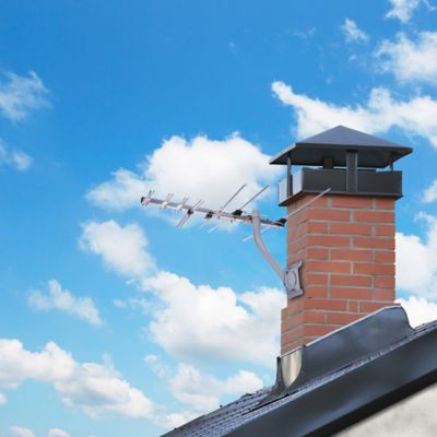 Image showing  Compact Outdoor Antenna, 75-Mile Range