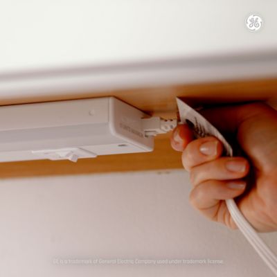 Image showing  Undercabinet LED Integrated Fixture 5CCT 18in