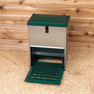 Image showing 6 th Hatching Time Feedomatic Automatic Treadle Feeder 17 lb.