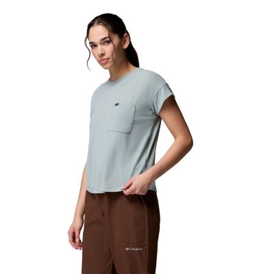 Image showing 3 th Columbia Sportswear Women's Daniela Falls Short-Sleeve Pocket T-Shirt