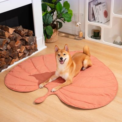 Image showing 1 th FunnyFuzzy Leaf Shape Pet Blanket