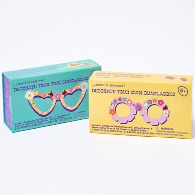 Image showing 6 th Hinkler Decorate Your Own Sunglasses - Flower