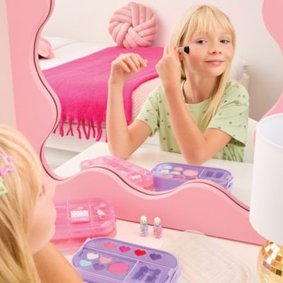 Image showing 5 th Make It Real Beauty 2-Go! Cosmetic Set