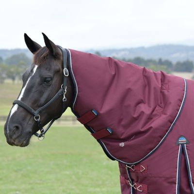 Image showing  ComFiTec Essential Turnout Neck Cover 220G