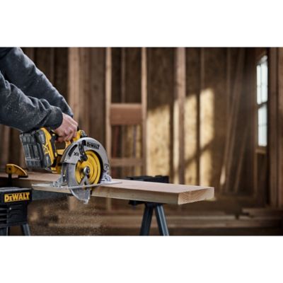 Image showing 5 th DEWALT 20V Max XR Brushless 7-1/4 in. Circular Saw
