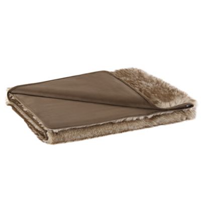 MuttNation Fueled by Miranda Lambert Water-Resistant Pet Throw