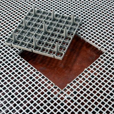 Image showing 6 th Hatching Time Slat Flooring Large Hole, Medium Legs, 1 pk.