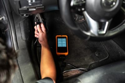 Image showing 7 th GEARWRENCH 5in. Handheld Bi-Directional Diagnostic Tool