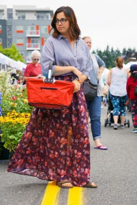 Image showing  Lightweight Collapsible Market Basket with Padded Handle