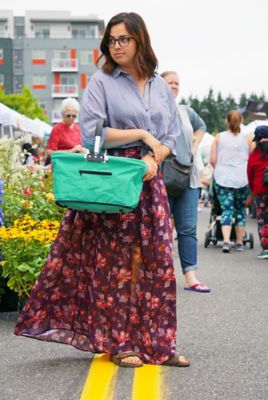 Image showing  Lightweight Collapsible Market Basket with Padded Handle