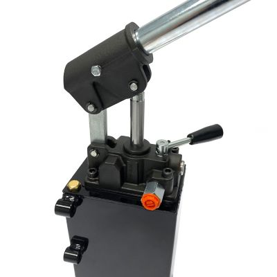 Magister Hydraulics Hydraulic Hand Pump 2.7 CID for Double Acting Cylinder, 5 qt. Tank