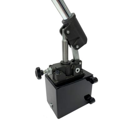 Magister Hydraulics Hydraulic Hand Pump 2.7 CID for Single Acting Cylinder, 3 qt. Tank