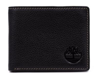 Timberland Smooth Leather Passcase Wallet With Large Embossed Logo