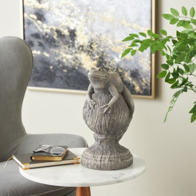 Harper & Willow Polystone Textured Frog Decorative Sculpture with Round Base