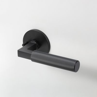 McBowery Mila Matte Black Modern Linear Bed/Bath Interior Door Handle with Round Rosette and Concealed Screws (Privacy)