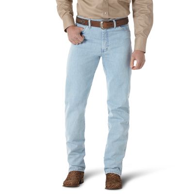 Wrangler Men's Classic Fit High-Rise Cowboy Cut Jeans